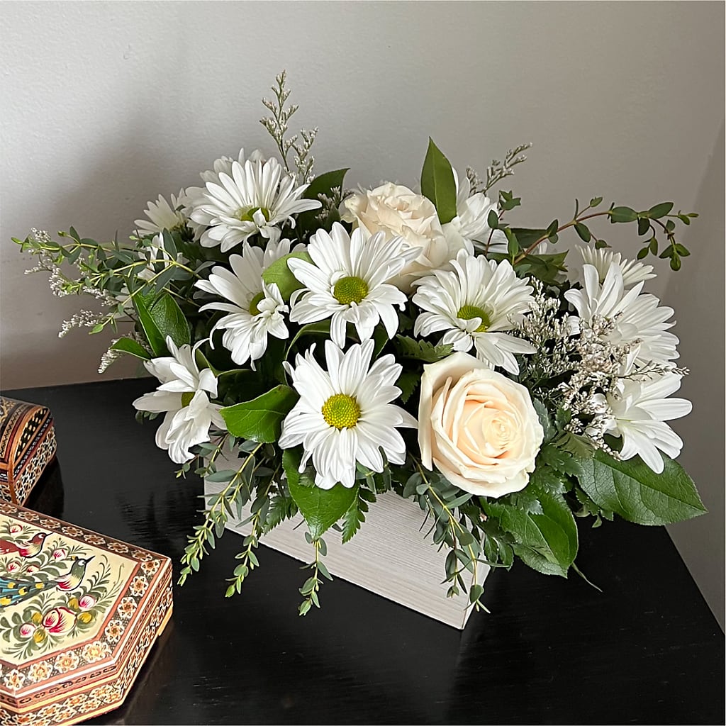 Fresh Linen Box Bouquet – BLOOMERS FLOWER & ASHLEY JO ANTIQUES, Corry PA