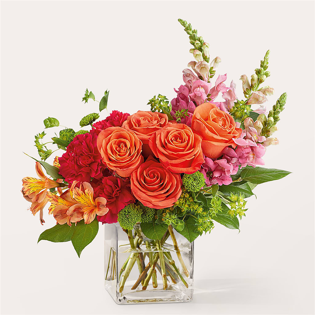 Cosmopolitan Bouquet – BLOOMERS FLOWER & ASHLEY JO ANTIQUES, Corry PA