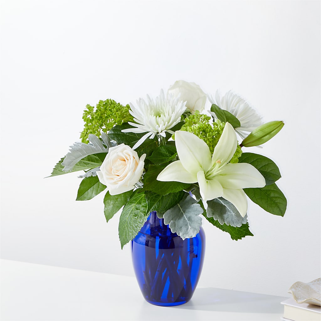 Snowy Dreams Bouquet – BLOOMERS FLOWER & ASHLEY JO ANTIQUES, Corry PA