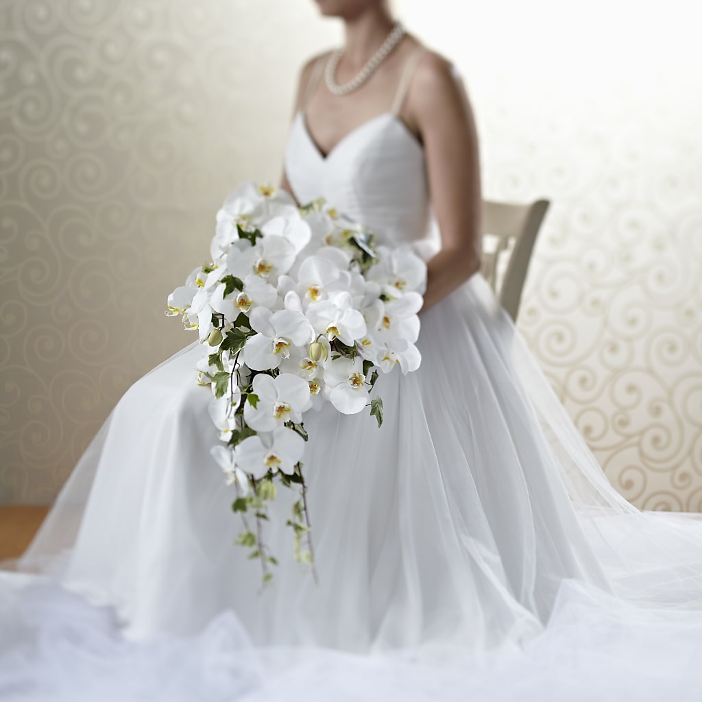 Classic White Bouquet – BLOOMERS FLOWER & ASHLEY JO ANTIQUES, Corry PA