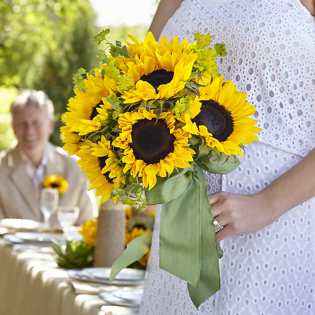 Free Spirit Bouquet – BLOOMERS FLOWER & ASHLEY JO ANTIQUES, Corry PA