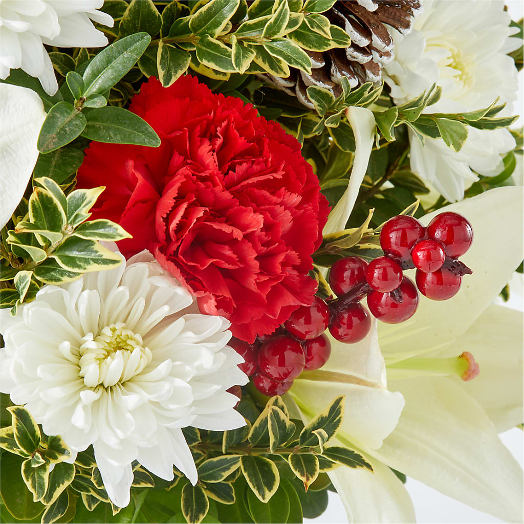 Festive Moments Tree – BLOOMERS FLOWER & ASHLEY JO ANTIQUES, Corry PA