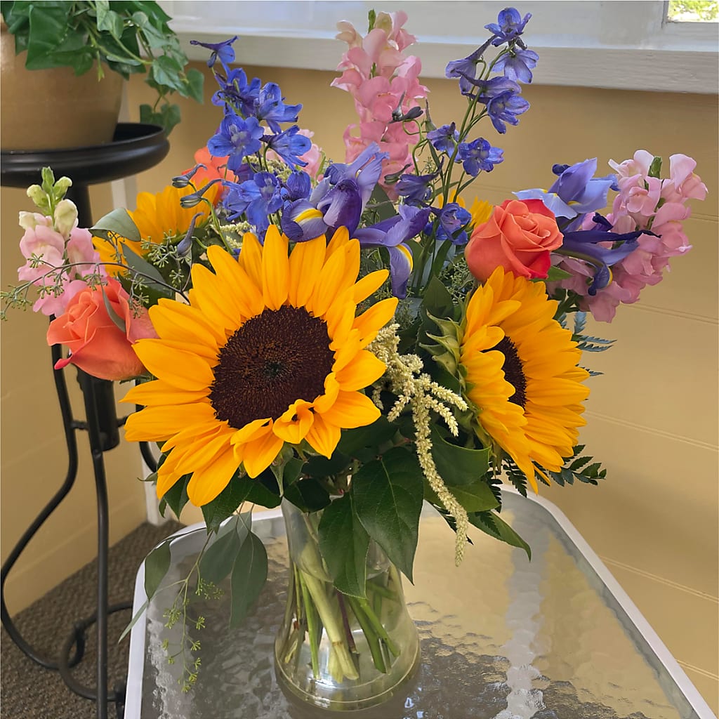 Rays of Life Bouquet – BLOOMERS FLOWER & ASHLEY JO ANTIQUES, Corry PA