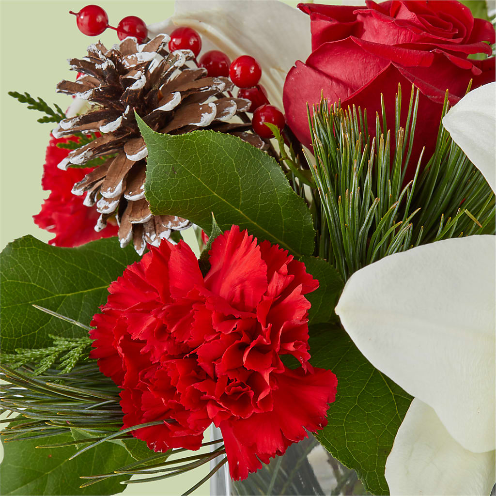 Glistening Icicles Bouquet – BLOOMERS FLOWER & ASHLEY JO ANTIQUES, Corry PA