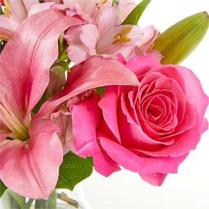 Lots of Love Bouquet – BLOOMERS FLOWER & ASHLEY JO ANTIQUES, Corry PA